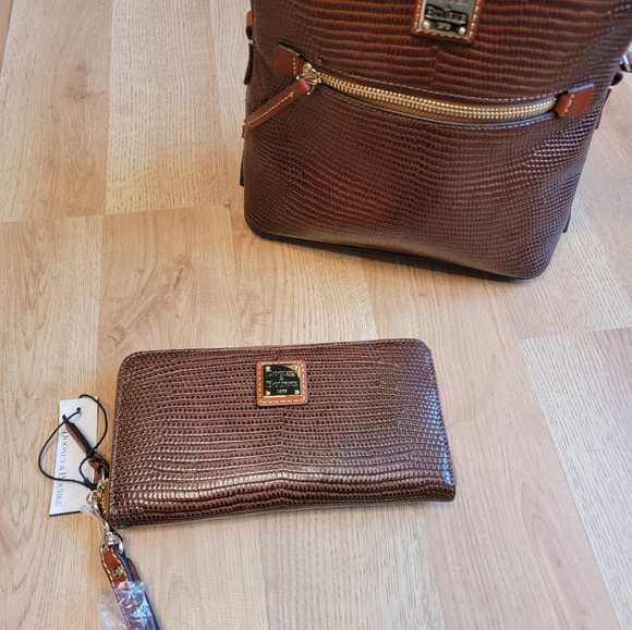 Dooney & Bourke Wallet/Wristlet - Picture 5 of 5